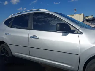 2010 Nissan Rogue S with VIN JN8AS5MT9AW504159, listed as a IAAI auction lot 41952590 with 238,216 mi miles and . Bid and sale history available at carsss.com. Image 13.