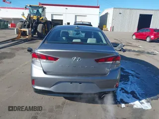 2018 Hyundai Sonata Limited with VIN 5NPE34AF6JH670261, listed as a IAAI auction lot 41350253 with 120,075 mi miles. Bid and sale history available at carsss.com. Image 16.