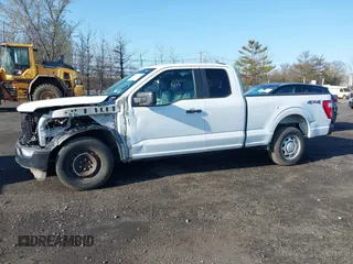 2022 Ford F-150 XL z VIN 1FTEX1CB6NKD03039, wystawiony jako IAAI lot #41930263 z przebiegiem 13 391 mil mil oraz . Historia ofert i sprzedaży dostępna na DreamBid. Obrazek 14.