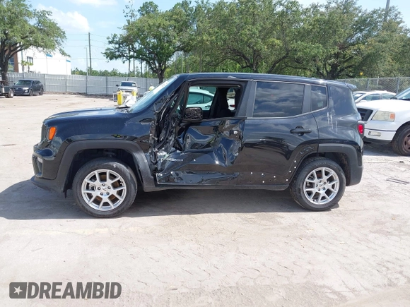 2023 Jeep Renegade Latitude with VIN ZACNJDB10PPP56011, listed as a IAAI auction lot 42512212 with 40,214 mi miles and . Bid and sale history available at DreamBid. Image 14.