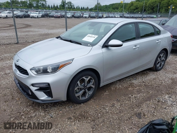 2021 Kia Forte FE z VIN 3KPF24AD6ME286740, wystawiony jako IAAI lot #40040318 z przebiegiem 60 179 mil mil oraz . Historia ofert i sprzedaży dostępna na DreamBid. Obrazek 17.