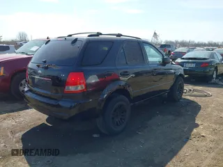 2006 Kia Sorento LX with VIN KNDJC733465634501, listed as a IAAI auction lot 41796833 with 213,013 mi miles. Bid and sale history available at carsss.com. Image 4.