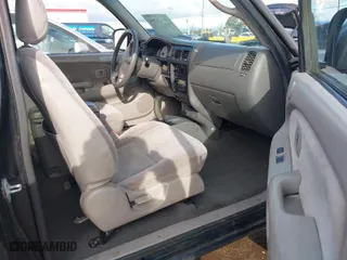 2001 Toyota Tacoma PreRunner with VIN 5TESN92N71Z782399, listed as a IAAI auction lot 41724298 with NaN miles. Bid and sale history available at carsss.com. Image 5.