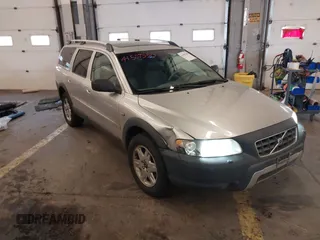 2005 Volvo XC70 with VIN YV1SZ592651196201, listed as a IAAI auction lot 41507550 with 244,252 mi miles and . Bid and sale history available at DreamBid. Image 1.