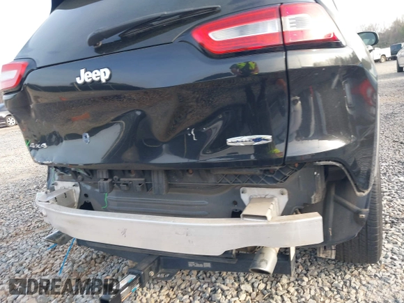 2014 Jeep Cherokee Latitude with VIN 1C4PJMCS7EW180565, listed as a IAAI auction lot 41770555 with 175,629 mi miles and . Bid and sale history available at DreamBid. Image 6.