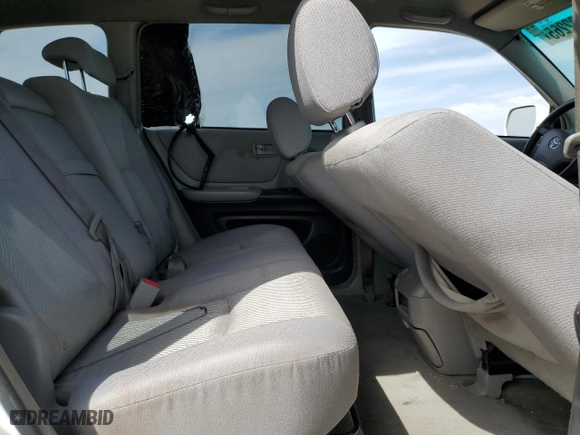2005 Toyota Highlander with VIN JTEGP21A750070319, listed as a Copart auction lot 52782265 with 231,343 mi miles and Salvage Title. Bid and sale history available at carsss.com. Image 11.
