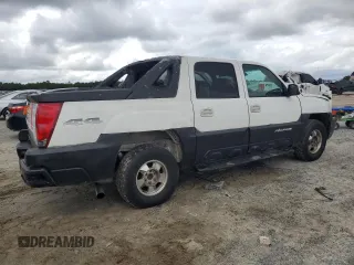 2002 Chevrolet Avalanche with VIN 3GNEK13T82G115091, listed as a Copart auction lot 70299624 with 0 mi miles and Salvage Title. Bid and sale history available at carsss.com. Image 3.