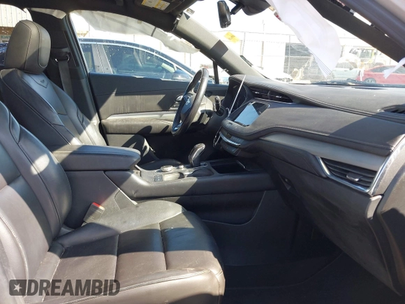 2019 Cadillac XT4 FWD Premium Luxury with VIN 1GYFZCR47KF110481, listed as a IAAI auction lot 41771338 with 103,124 mi miles. Bid and sale history available at carsss.com. Image 5.