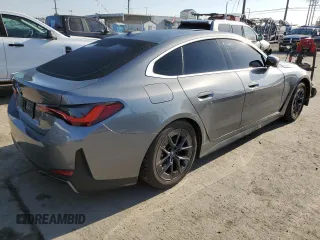 2024 BMW i4 eDrive35 z VIN WBY43AW07RFS38250, wystawiony jako Copart lot #52638435 z przebiegiem 11 567 mil mil oraz Szkody całkowita. Historia ofert i sprzedaży dostępna na DreamBid. Obrazek 3.