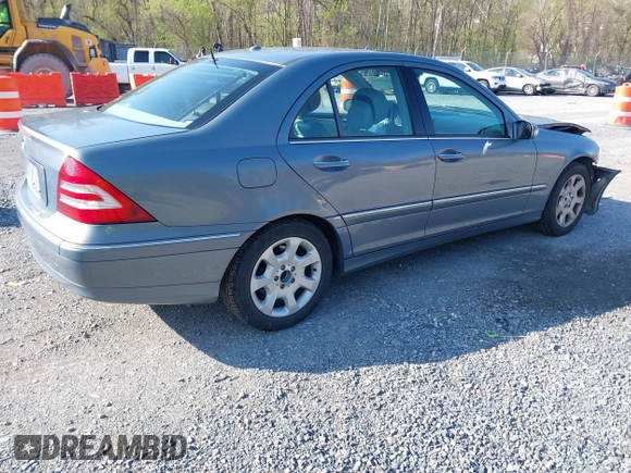 2006 Mercedes-Benz C 280 Luxury with VIN WDBRF54H26F795849, listed as a IAAI auction lot 42032144 with 231,286 mi miles and . Bid and sale history available at DreamBid. Image 4.