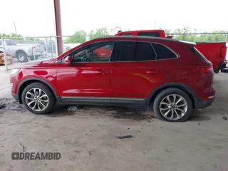 2017 Lincoln MKC Select с VIN 5LMCJ2C96HUL63240, выставлен на аукционе IAAI как лот 42075525 с пробегом 82 057 миль миль и . История ставок и продаж доступна на DreamBid. Изображение 14.