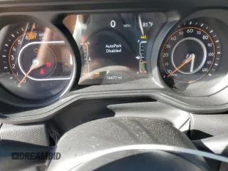 2025 Jeep Wrangler Rubicon with VIN 1C4PJXFN1SW526516, listed as a Copart auction lot 63259095 with 16,677 mi miles and Clean title. Bid and sale history available at DreamBid. Image 9.