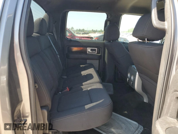 2012 Ford F-150 XL z VIN 1FTFW1CFXCFB08562, wystawiony jako Copart lot #56831465 z przebiegiem 238 430 mil mil oraz Szkody całkowita. Historia ofert i sprzedaży dostępna na DreamBid. Obrazek 10.