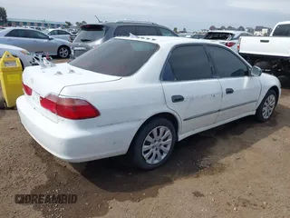 2000 Honda Accord EX z VIN 1HGCG1654YA065958, wystawiony jako IAAI lot #41734784 z przebiegiem 293 577 mil mil oraz . Historia ofert i sprzedaży dostępna na DreamBid. Obrazek 4.