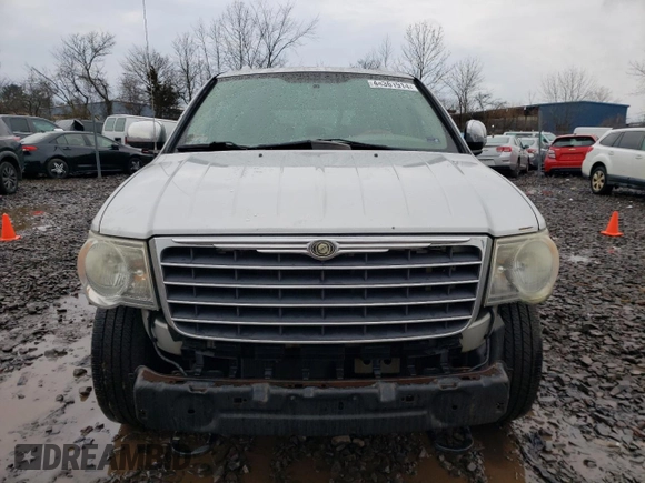 2008 Chrysler Aspen Limited z VIN 1A8HW58238F113964, wystawiony jako Copart lot #44361914 z przebiegiem 143 353 mil mil oraz Szkoda całkowita • Salvage title. Historia ofert i sprzedaży dostępna na DreamBid. Obrazek 5.
