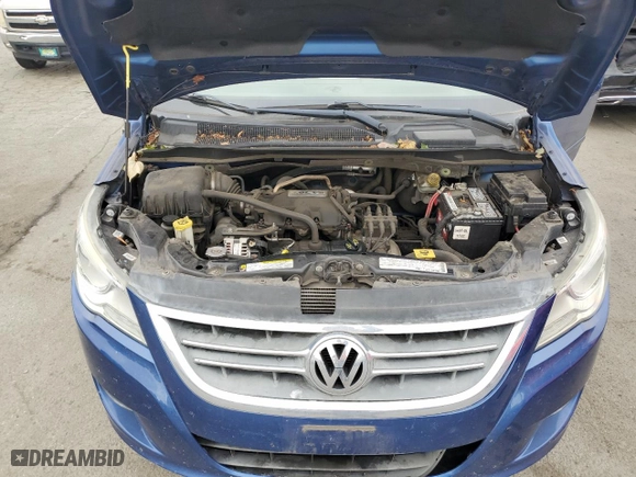2010 Volkswagen Routan SE with VIN 2V4RW3D13AR407205, listed as a Copart auction lot 71966474 with 93,927 mi miles and Clean Title. Bid and sale history available at carsss.com. Image 12.