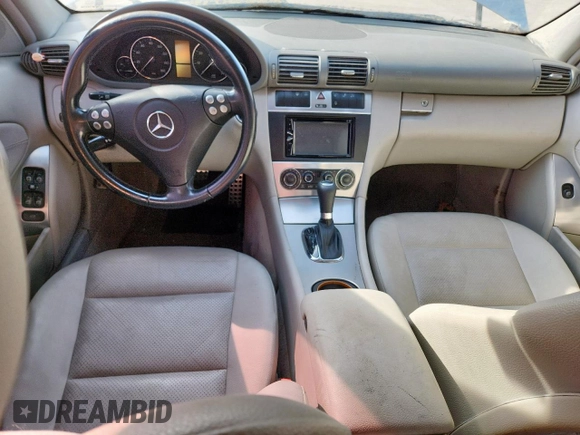 2006 Mercedes-Benz C 230 Sport с VIN WDBRF52HX6F760429, выставлен на аукционе Copart как лот 63056095 с пробегом Не указан миль и Чистый • Clean title. История ставок и продаж доступна на DreamBid. Изображение 8.
