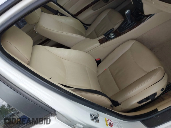 2007 BMW 3 Series 328i с VIN WBAVC53527FZ76805, выставлен на аукционе IAAI как лот 42543532 с пробегом 160 803 миль миль и . История ставок и продаж доступна на DreamBid. Изображение 8.