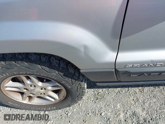2004 Jeep Grand Cherokee Laredo with VIN 1J4GW48S84C116717, listed as a IAAI auction lot 42568586 with 228,233 mi miles and . Bid and sale history available at DreamBid. Image 6.