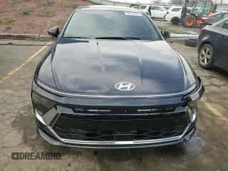 2024 Hyundai Sonata SEL z VIN KMHL14JA2RA409807, wystawiony jako Copart lot #53393045 z przebiegiem 5 661 mil mil oraz Szkoda całkowita • Salvage title. Historia ofert i sprzedaży dostępna na DreamBid. Obrazek 13.