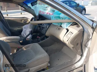 1998 Honda Accord LX z VIN 1HGCG5642WA268665, wystawiony jako IAAI lot #42183420 z przebiegiem 254 417 mil mil oraz . Historia ofert i sprzedaży dostępna na DreamBid. Obrazek 5.
