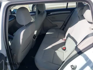 2017 Volkswagen Golf SportWagen S with VIN 3VWC17AU1HM506561, listed as a IAAI auction lot 41432944 with 58,215 mi miles. Bid and sale history available at carsss.com. Image 8.