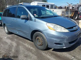 2010 Toyota Sienna CE with VIN 5TDKK4CCXAS325253, listed as a IAAI auction lot 41880887 with 247,755 mi miles. Bid and sale history available at carsss.com. Image 1.