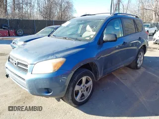 2006 Toyota RAV4 with VIN JTMBD33V565031424, listed as a IAAI auction lot 41457049 with 207,715 mi miles. Bid and sale history available at carsss.com. Image 2.