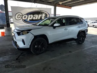 2025 Toyota RAV4 Hybrid SE z VIN JTM16RFV0SD573275, wystawiony jako Copart lot #62173985 z przebiegiem 8 754 mil mil oraz Szkoda całkowita • Salvage title. Historia ofert i sprzedaży dostępna na DreamBid. Obrazek 1.