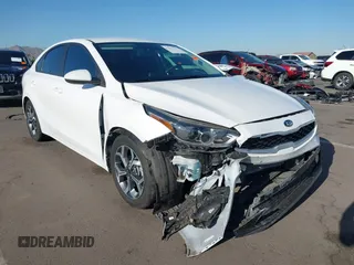 2021 Kia Forte LXS z VIN 3KPF24AD1ME376569, wystawiony jako IAAI lot #42592399 z przebiegiem 13 453 mil mil oraz . Historia ofert i sprzedaży dostępna na DreamBid. Obrazek 6.