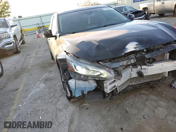 2020 Nissan Altima 2.5 SL with VIN 1N4BL4EVXLC129464, listed as a Copart auction lot 81594314 with 113,847 mi miles and Salvage Title. Bid and sale history available at carsss.com. Image 11.