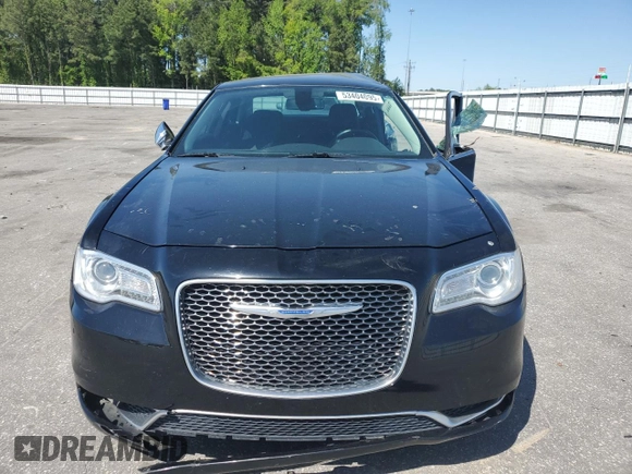 2018 Chrysler 300 Touring z VIN 2C3CCAAG7JH315532, wystawiony jako Copart lot #53404095 z przebiegiem 124 754 mil mil oraz Szkoda całkowita • Salvage title. Historia ofert i sprzedaży dostępna na DreamBid. Obrazek 5.