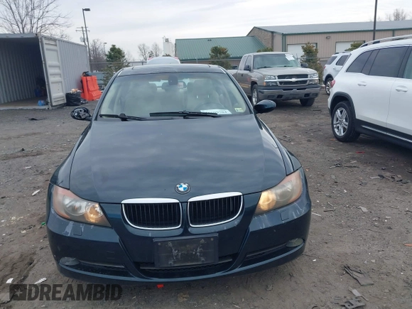 2006 BMW 3 Series 325xi with VIN WBAVD13516KT79513, listed as a IAAI auction lot 41609704 with 116,883 mi miles. Bid and sale history available at carsss.com. Image 12.