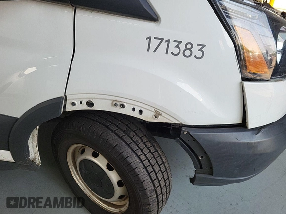 2017 Ford Transit z VIN 1FTYR1YM1HKB05586, wystawiony jako IAAI lot #42621311 z przebiegiem 110 277 mil mil oraz . Historia ofert i sprzedaży dostępna na DreamBid. Obrazek 31.