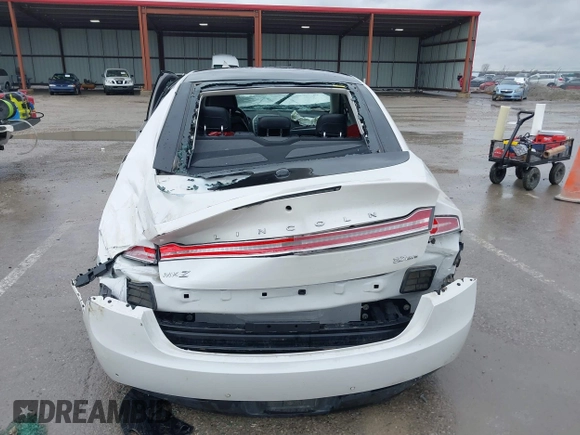 2016 Lincoln MKZ with VIN 3LN6L2JK6GR605580, listed as a IAAI auction lot 41453116 with Not provided miles and . Bid and sale history available at DreamBid. Image 13.