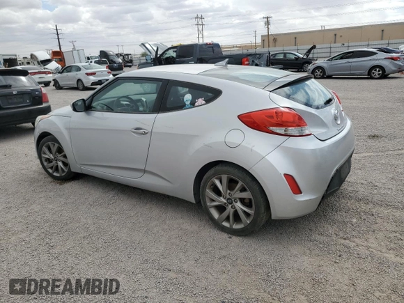 2016 Hyundai Veloster z VIN KMHTC6AD6GU298223, wystawiony jako Copart lot #54957445 z przebiegiem 92 525 mil mil oraz Czysty tytuł • Clean title. Historia ofert i sprzedaży dostępna na DreamBid. Obrazek 2.