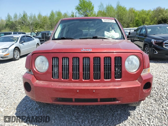 2008 Jeep Patriot Sport z VIN 1J8FF28W08D703852, wystawiony jako Copart lot #52450325 z przebiegiem 218 451 mil mil oraz Szkoda całkowita • Salvage title. Historia ofert i sprzedaży dostępna na DreamBid. Obrazek 5.