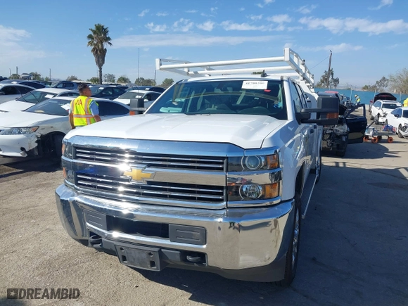 2017 Chevrolet Silverado 2500HD Work Truck with VIN 1GB2CUEG7HZ202696, listed as a IAAI auction lot 41700200 with 95,092 mi miles. Bid and sale history available at carsss.com. Image 17.