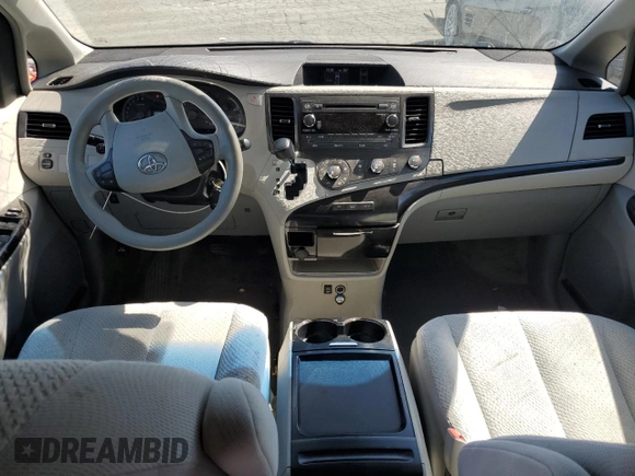 2011 Toyota Sienna LE AAS с VIN 5TDKK3DC3BS133408, выставлен на аукционе Copart как лот 72582564 с пробегом 128 168 миль миль и Списание • Salvage title. История ставок и продаж доступна на DreamBid. Изображение 8.