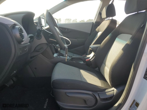 2020 Hyundai Kona SE with VIN KM8K12AAXLU514617, listed as a Copart auction lot 50902705 with 43,099 mi miles and Salvage Title. Bid and sale history available at carsss.com. Image 7.