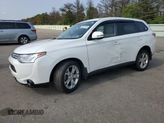 2014 Mitsubishi Outlander SE z VIN JA4AZ3A39EZ016327, wystawiony jako Copart lot #59977075 z przebiegiem 77 214 mil mil oraz Szkoda całkowita • Salvage title. Historia ofert i sprzedaży dostępna na DreamBid. Obrazek 1.