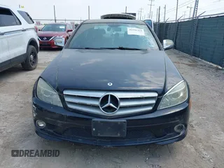 2009 Mercedes-Benz C 300 Sport z VIN WDDGF54X49F224650, wystawiony jako IAAI lot #42292369 z przebiegiem 167 539 mil mil oraz . Historia ofert i sprzedaży dostępna na DreamBid. Obrazek 6.