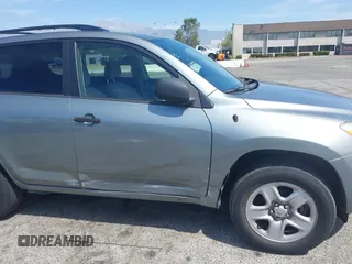 2008 Toyota RAV4 with VIN JTMZD33V085104930, listed as a IAAI auction lot 42068409 with 187,574 mi miles. Bid and sale history available at carsss.com. Image 6.