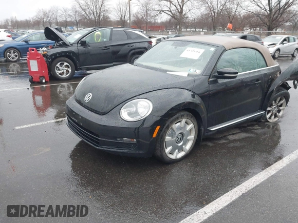 2013 Volkswagen Beetle 2.5L with VIN 3VW5P7AT8DM832656, listed as a IAAI auction lot 41729356 with 124,156 mi miles and . Bid and sale history available at DreamBid. Image 16.