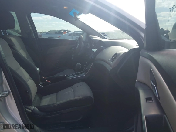 2014 Chevrolet Cruze LS with VIN 1G1PA5SH0E7488157, listed as a IAAI auction lot 41777659 with 138,499 mi miles. Bid and sale history available at carsss.com. Image 5.