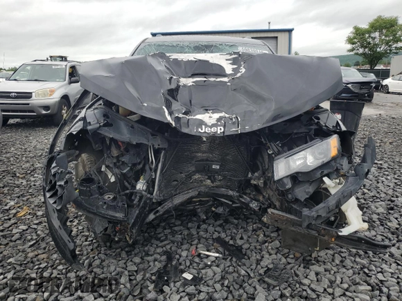 2018 Jeep Grand Cherokee Limited z VIN 1C4RJFBG7JC299360, wystawiony jako Copart lot #59839915 z przebiegiem Nie podano mil oraz Szkoda całkowita • Salvage title. Historia ofert i sprzedaży dostępna na DreamBid. Obrazek 5.