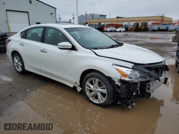 2015 Nissan Altima SL with VIN 1N4AL3AP4FN399599, listed as a Copart auction lot 52492965 with 303,515 mi miles and Clean Title. Bid and sale history available at DreamBid. Image 4.