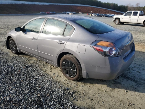 2007 Nissan Altima 2.5 with VIN 1N4AL21E17N471725, listed as a Copart auction lot 83664664 with 209,895 mi miles and Salvage Title. Bid and sale history available at carsss.com. Image 2.