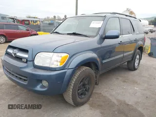 2005 Toyota Sequoia Limited with VIN 5TDZT38A55S252652, listed as a IAAI auction lot 41725951 with 225,593 mi miles and . Bid and sale history available at DreamBid. Image 2.