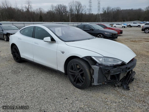 2014 Tesla Model S 60 kWh Battery with VIN 5YJSA1H16EFP64081, listed as a Copart auction lot 45684045 with 117,172 mi miles and Clean Title. Bid and sale history available at carsss.com. Image 4.